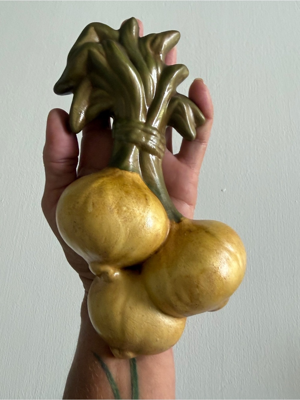 2 Vintage 1970’s Ceramic Vegetable Wall Plaque Decor Retro Kitchen - Picture 7 of 7